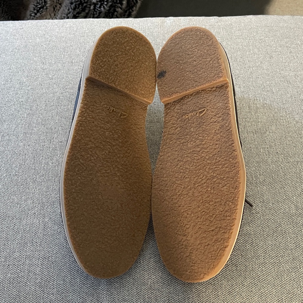 Clarks Black Chukka Boots - Picture 8 of 8